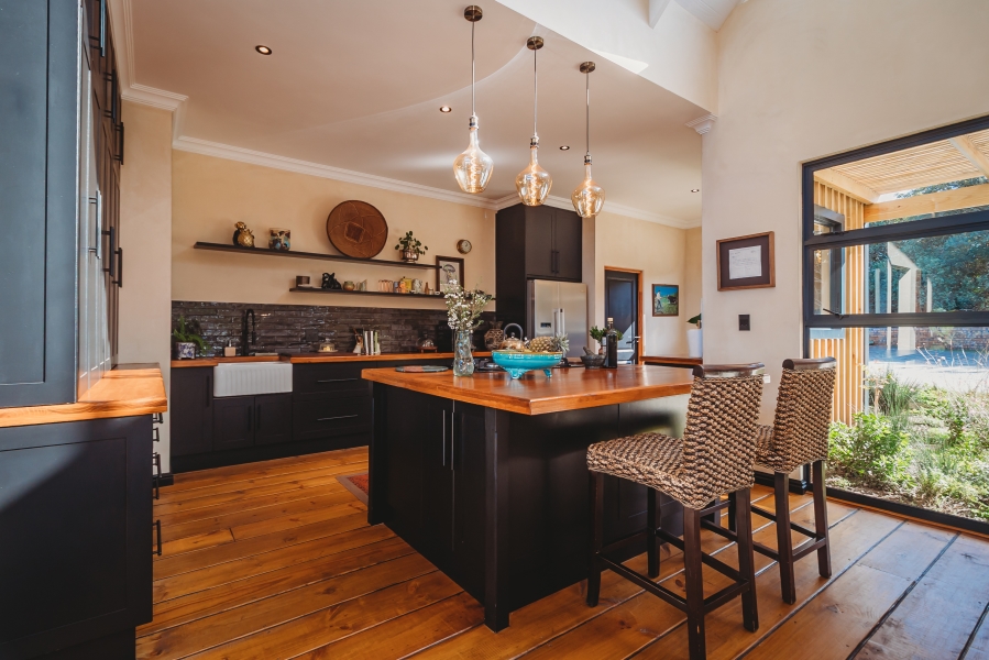 4 Bedroom Property for Sale in Hansmoeskraal A H Western Cape